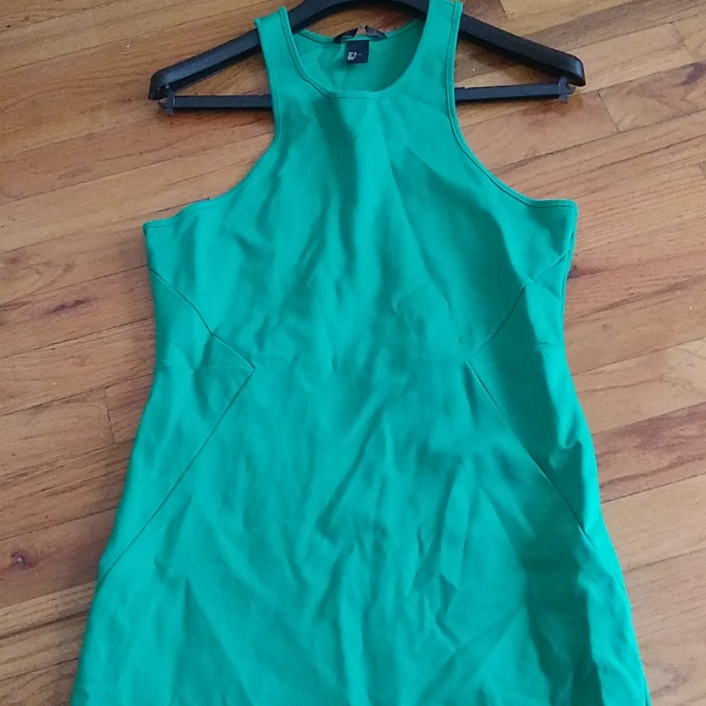 Dress - Picture 3 of 4